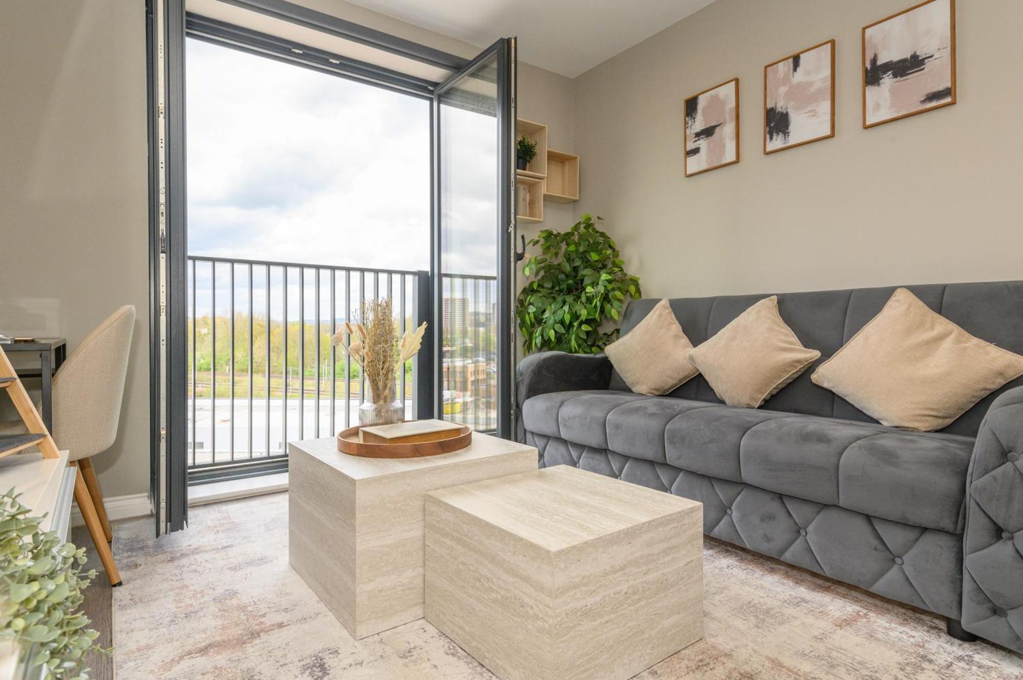 Springwell Suite - City Centre - Balcony & Pool Table - 3 Bed 리즈 외부 사진